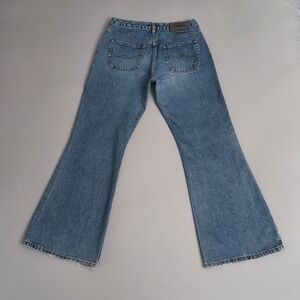 Vintage Silver Jeans Women's Size 32x31 Button Fly Medium Wash Denim Flare leg